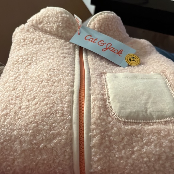 Girls extra small blush Sherpa zip up jacket.  New with tags. - Picture 4 of 6